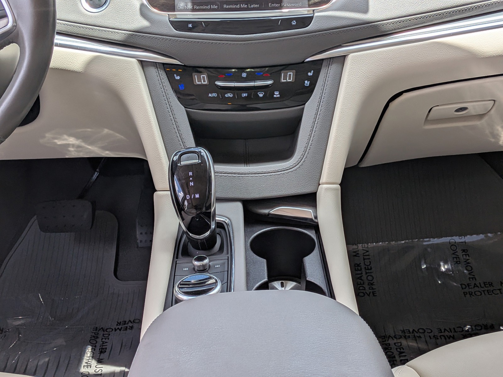 Used 2024 Crystal White Tricoat Cadillac FWD Premium Luxury image 21