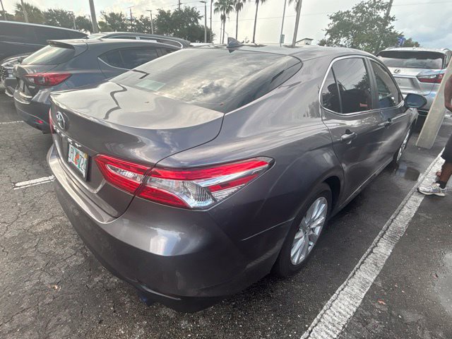 Used 2020 Predawn Gray Mica Toyota LE image 5