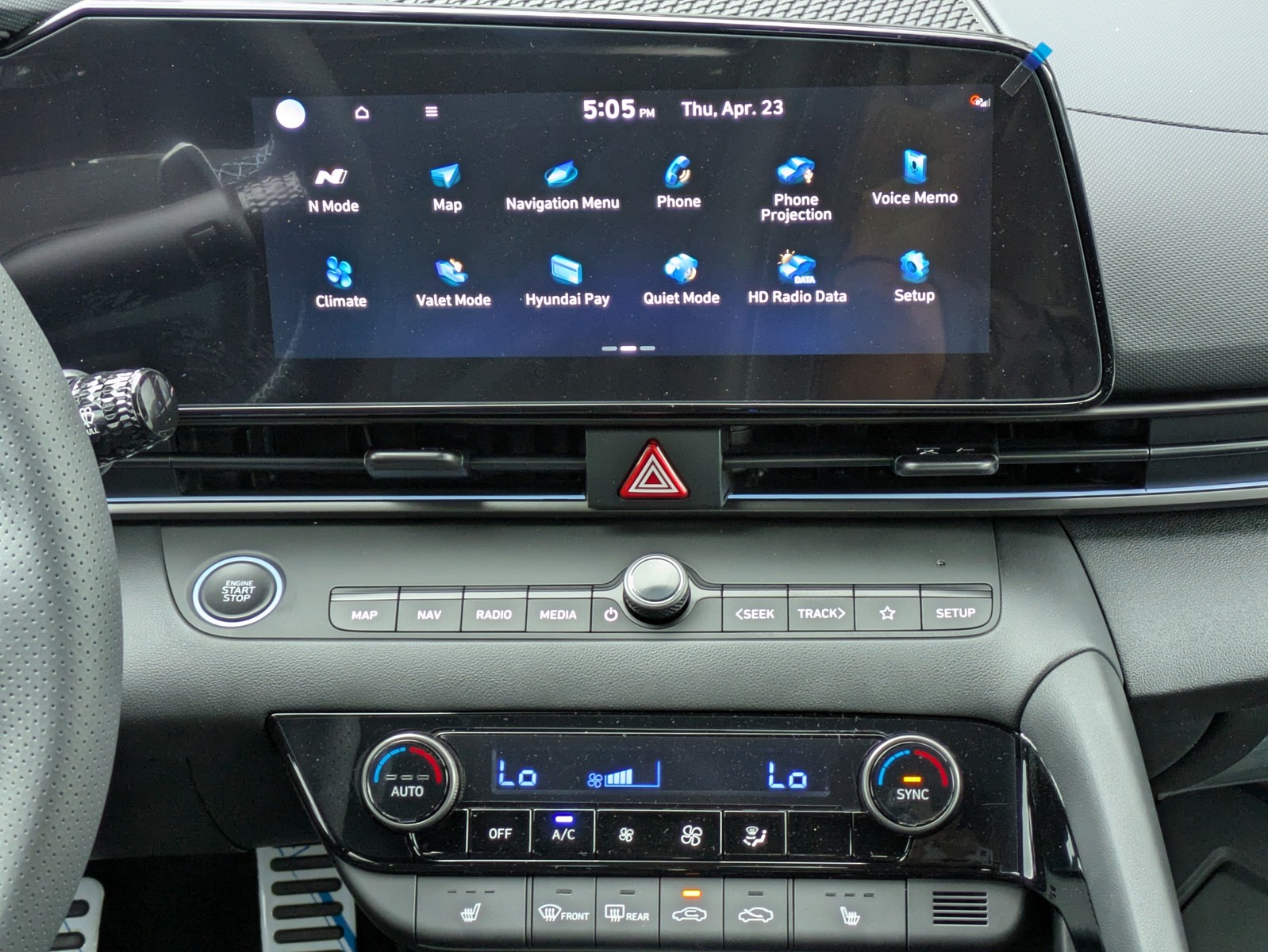New 2026 Atlas White Hyundai Base image 16