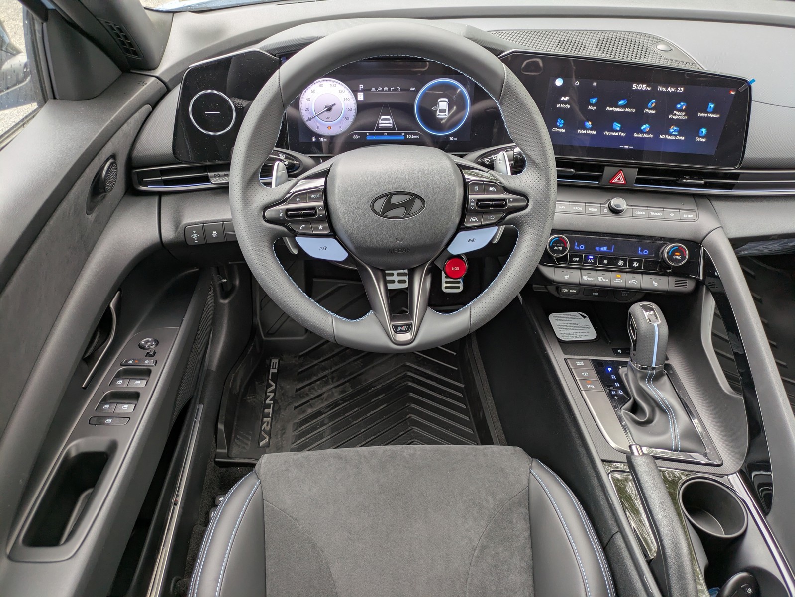 New 2026 Atlas White Hyundai Base image 13