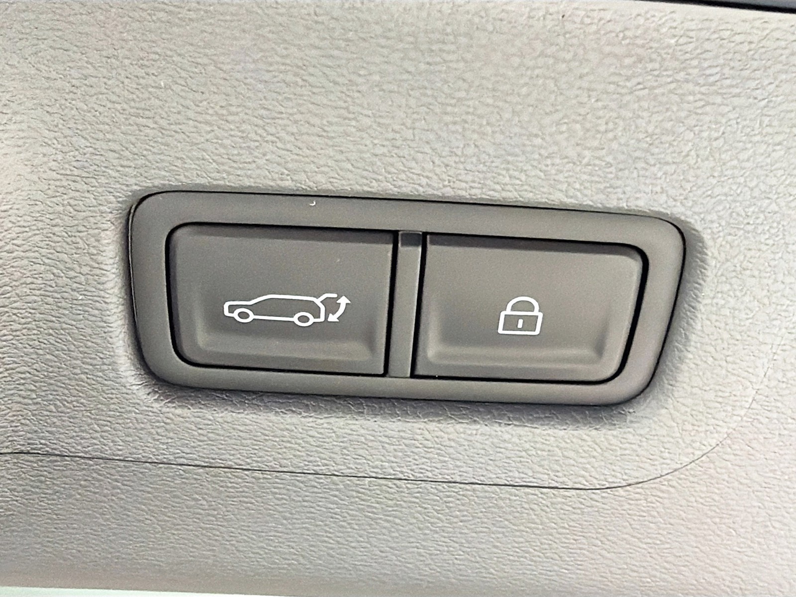 New 2026 Ecotronic Gray Hyundai SE image 12