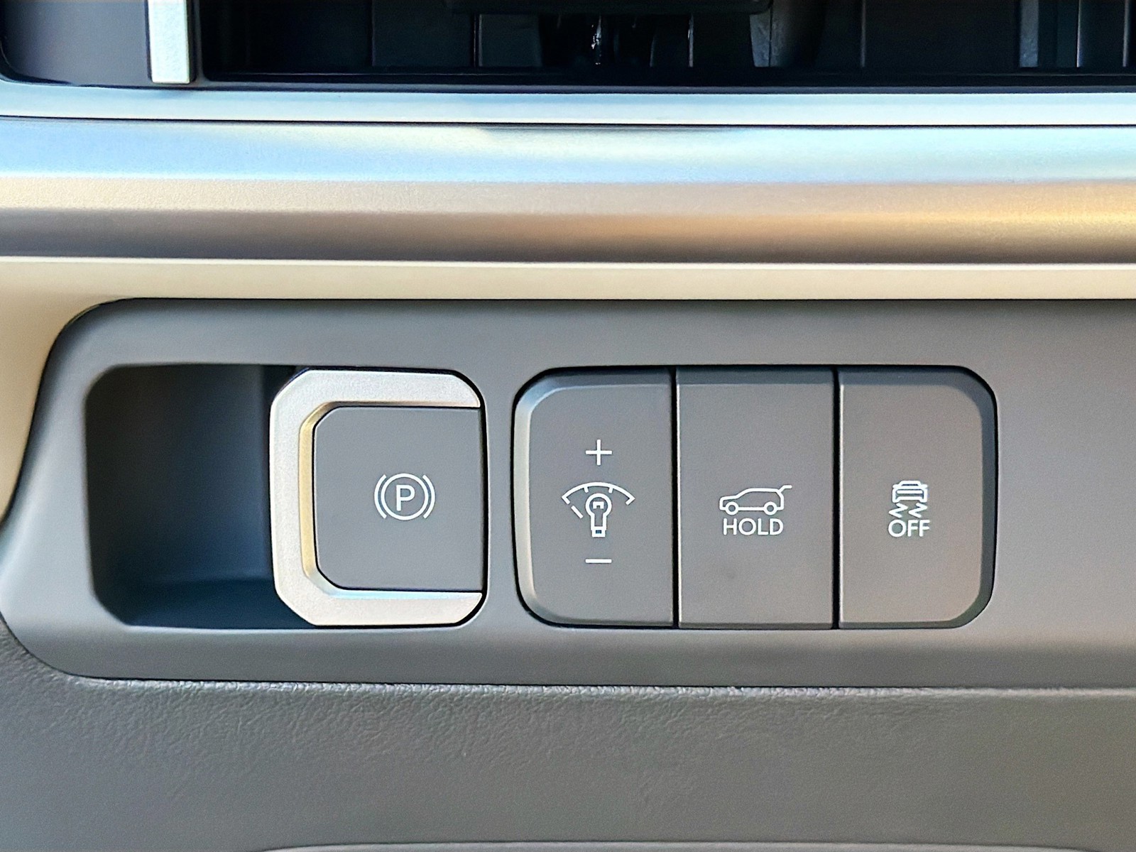 New 2026 Ecotronic Gray Hyundai SE image 29