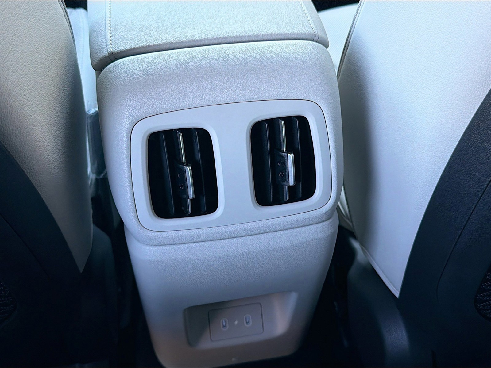 New 2026 Hampton Gray Hyundai Limited image 19