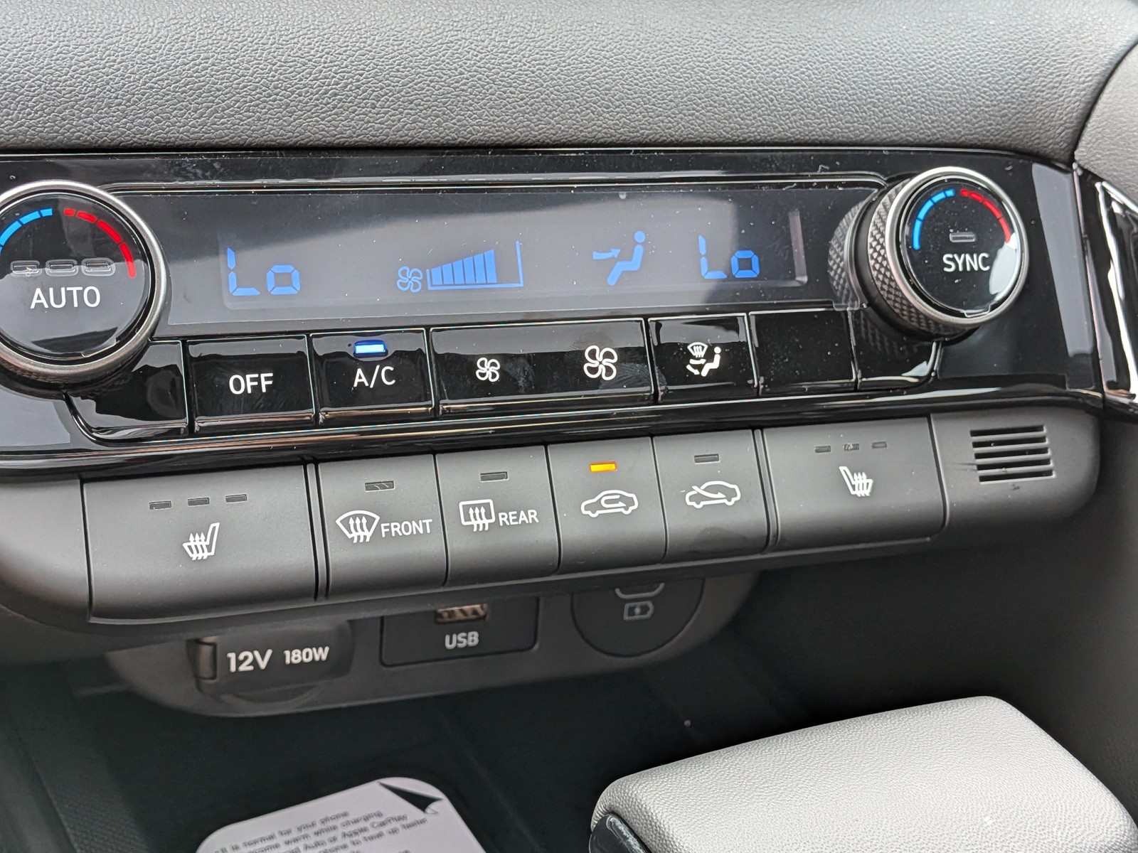 New 2026 Abyss Black Hyundai SEL Sport Premium image 32