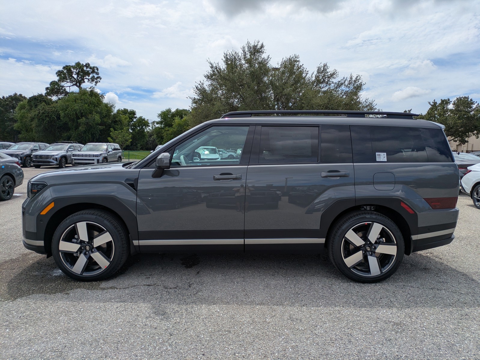 New 2027 Hampton Gray Hyundai Limited 6P image 8
