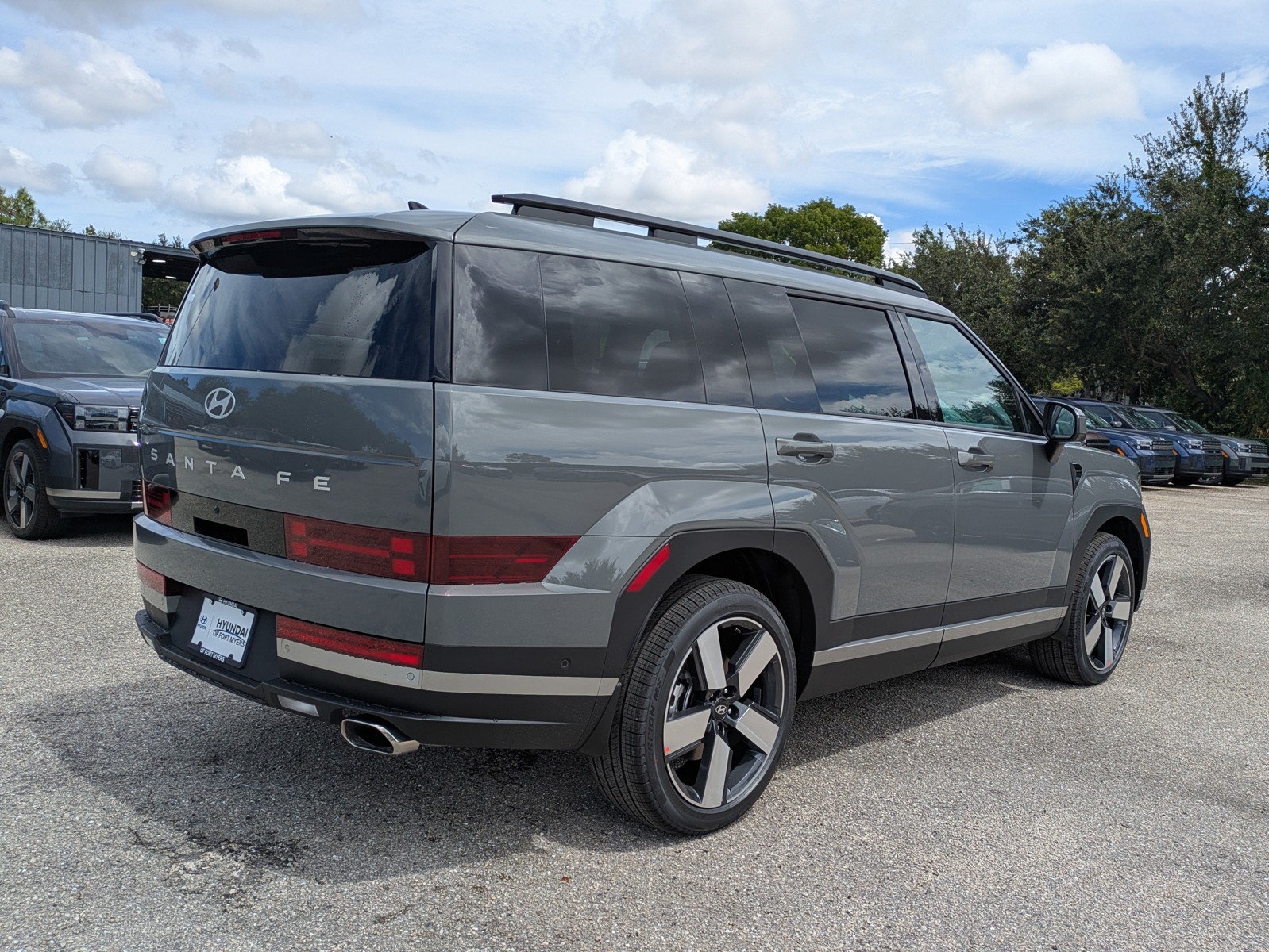 New 2027 Hampton Gray Hyundai Limited 6P image 5