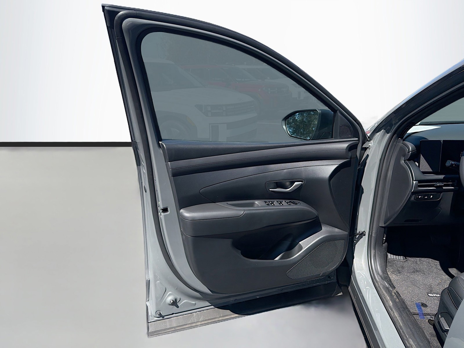 New 2026 Hampton Gray Hyundai SEL image 22