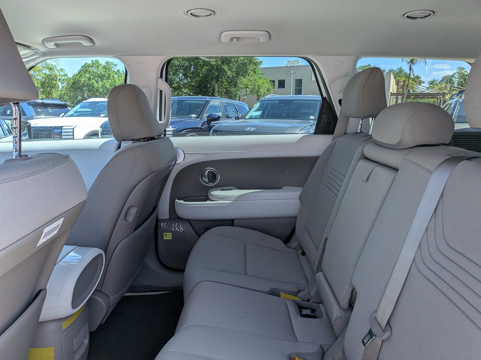 New 2026 Classy Blue Pearl Hyundai SE image 13