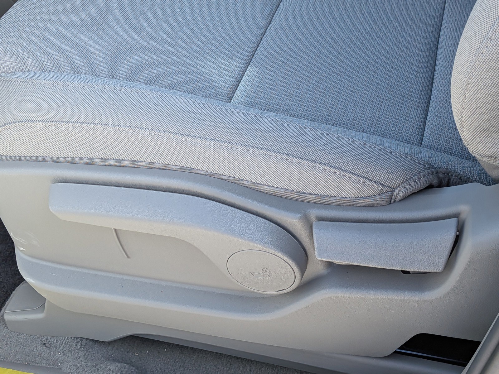 New 2026 Classy Blue Pearl Hyundai SE image 20