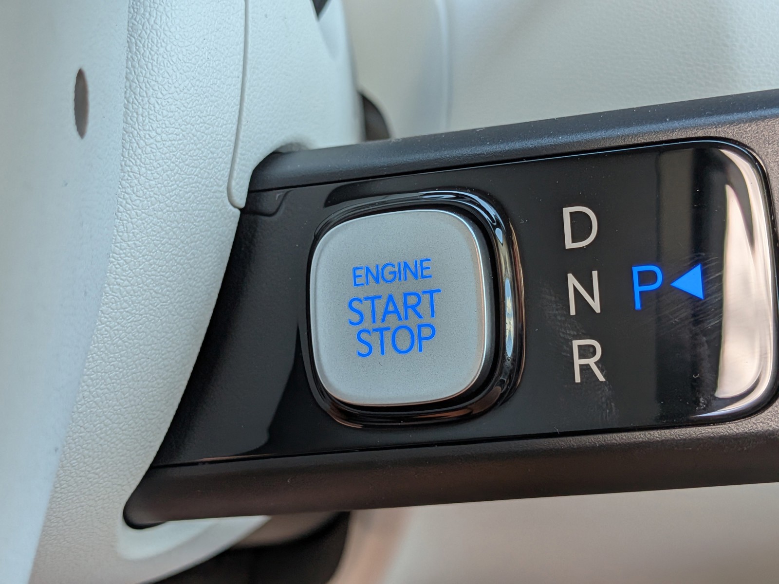 New 2026 Classy Blue Pearl Hyundai SE image 28