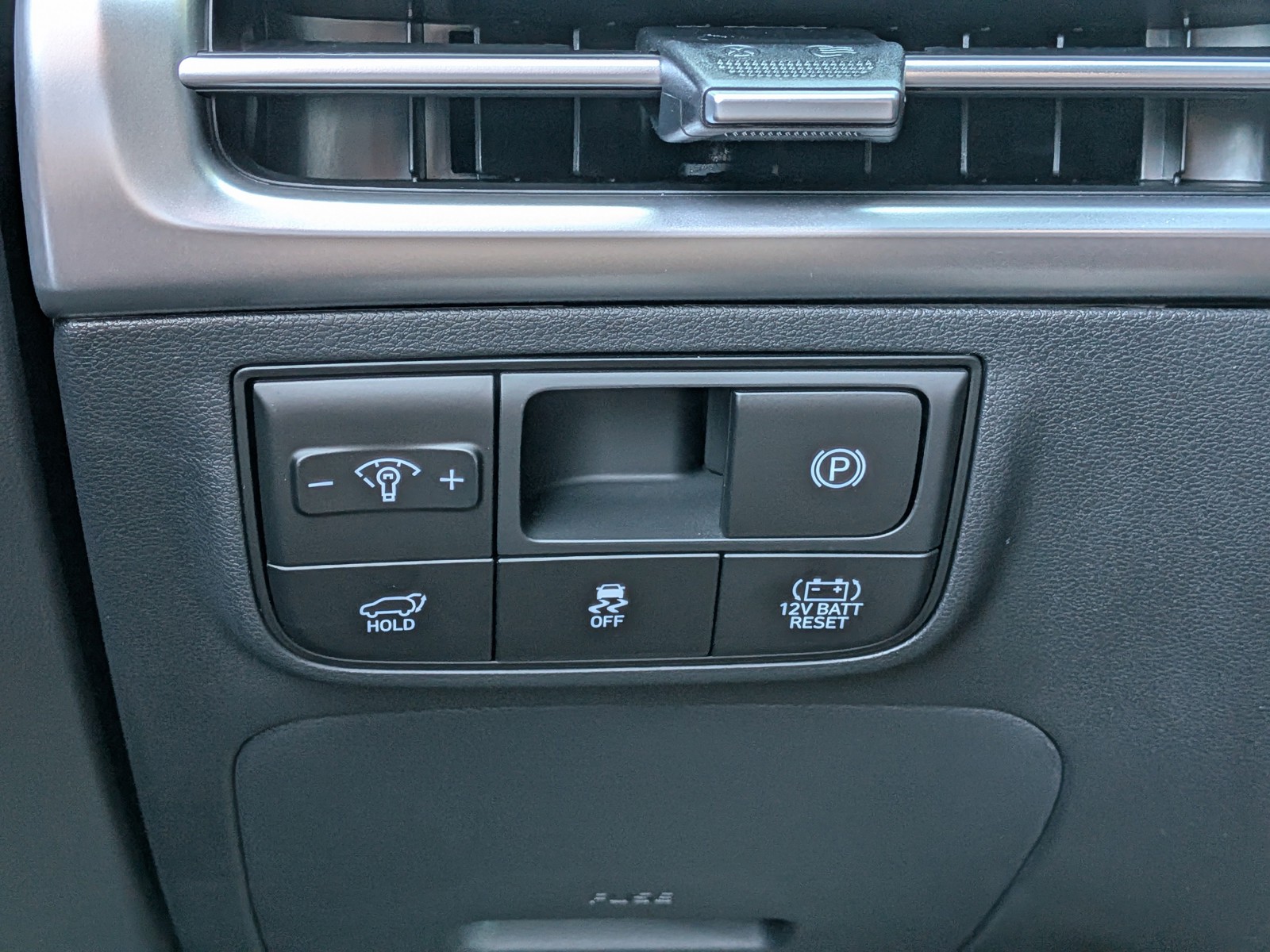 New 2026 Ecotronic Gray Hyundai Limited image 23