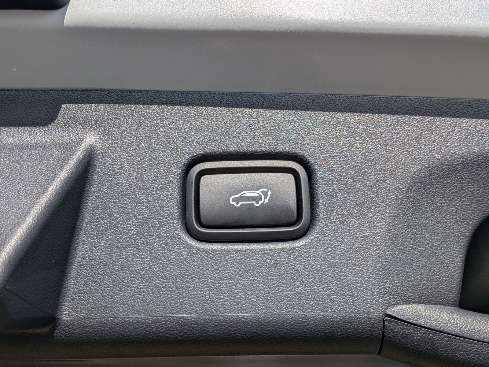 New 2026 Shimmering Silver Hyundai Limited image 14