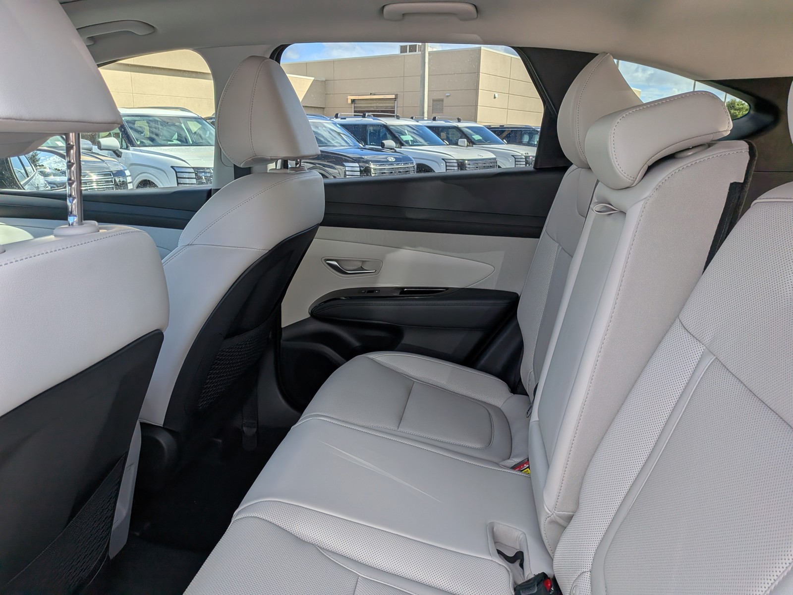 New 2026 Shimmering Silver Hyundai Limited image 15