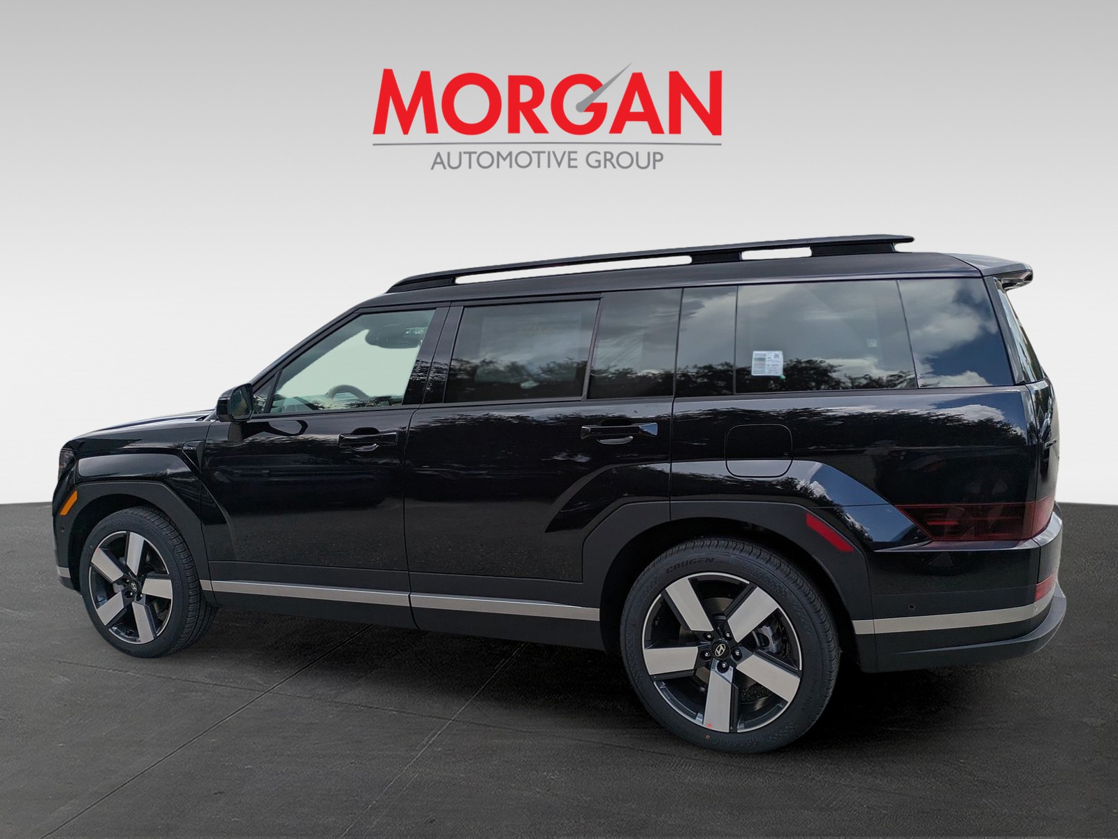 New 2027 Phantom Black Hyundai Limited 6P image 7