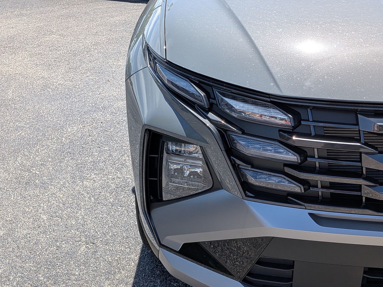 New 2026 Hampton Gray Hyundai SEL Premium image 8