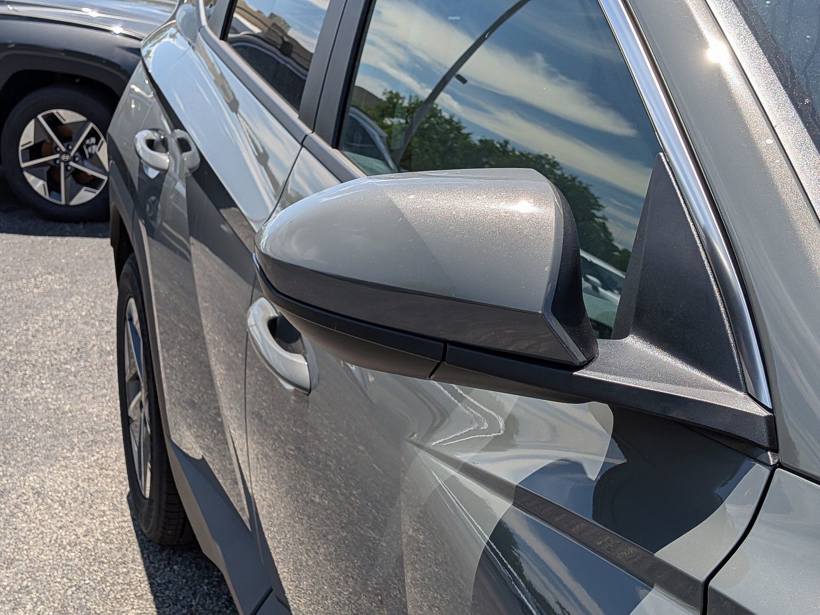 New 2026 Hampton Gray Hyundai SEL Premium image 10