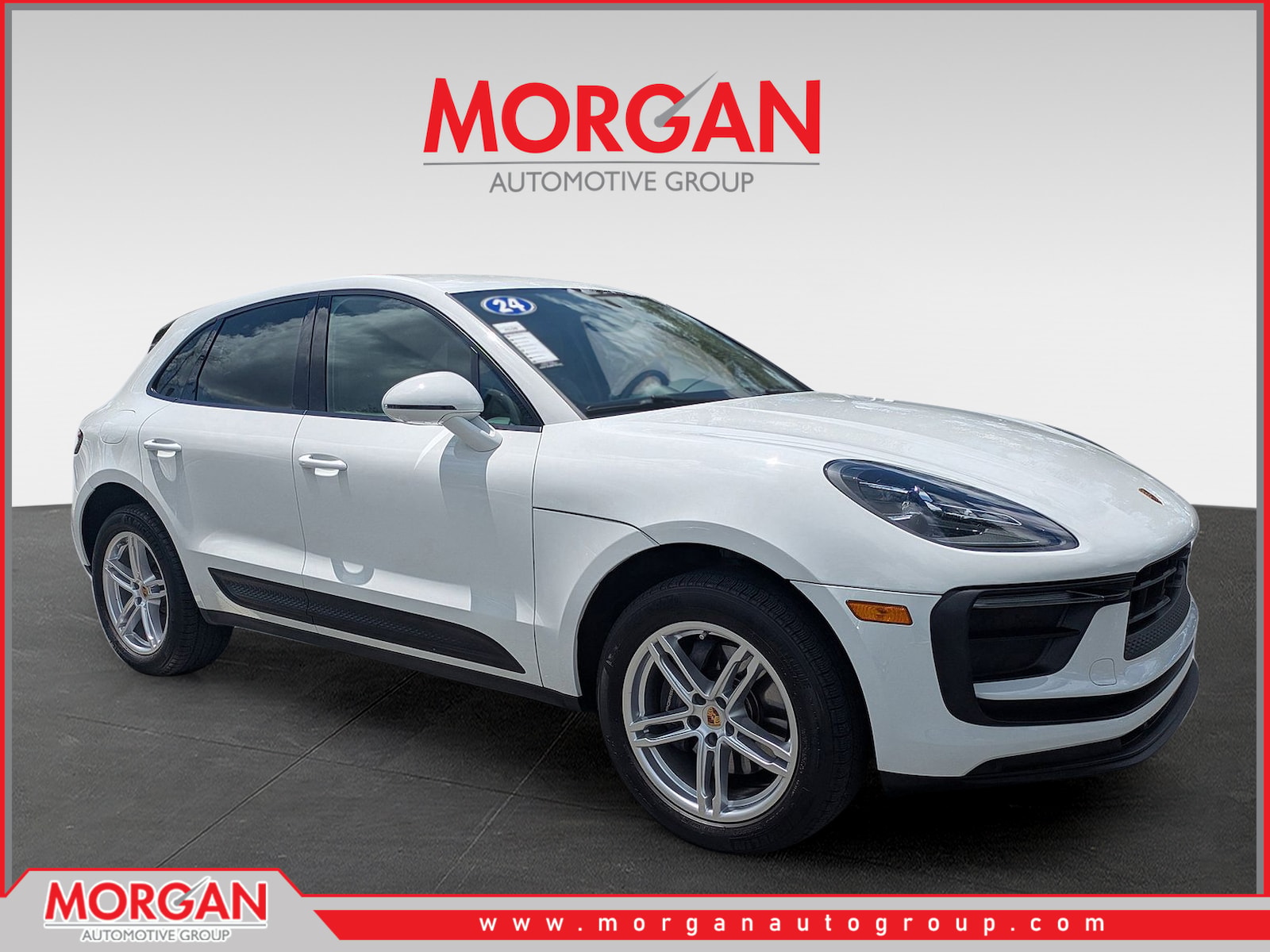 2024 Porsche Macan -'s photo