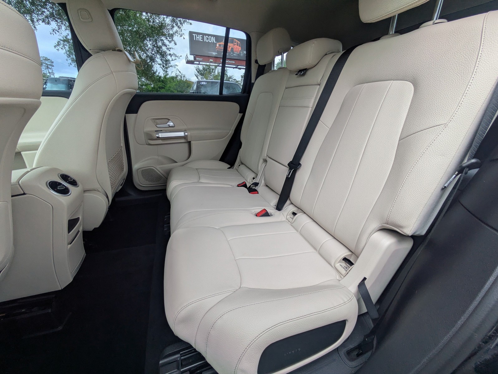 Used 2020  Mercedes-Benz GLB 250 image 14