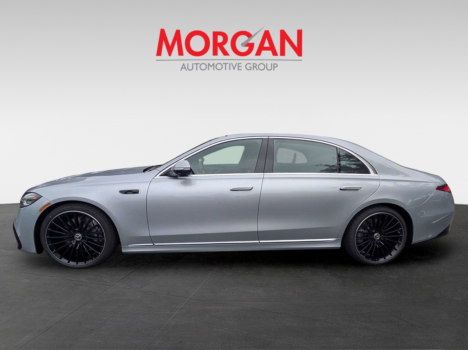New 2027 Silver Mercedes-Benz S 580 image 6