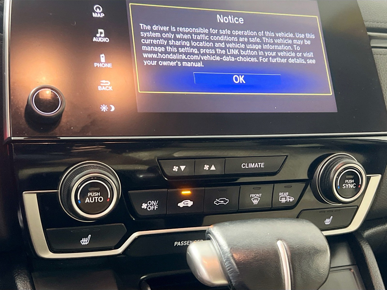 Used 2019 Platinum White Pearl Honda Touring image 21
