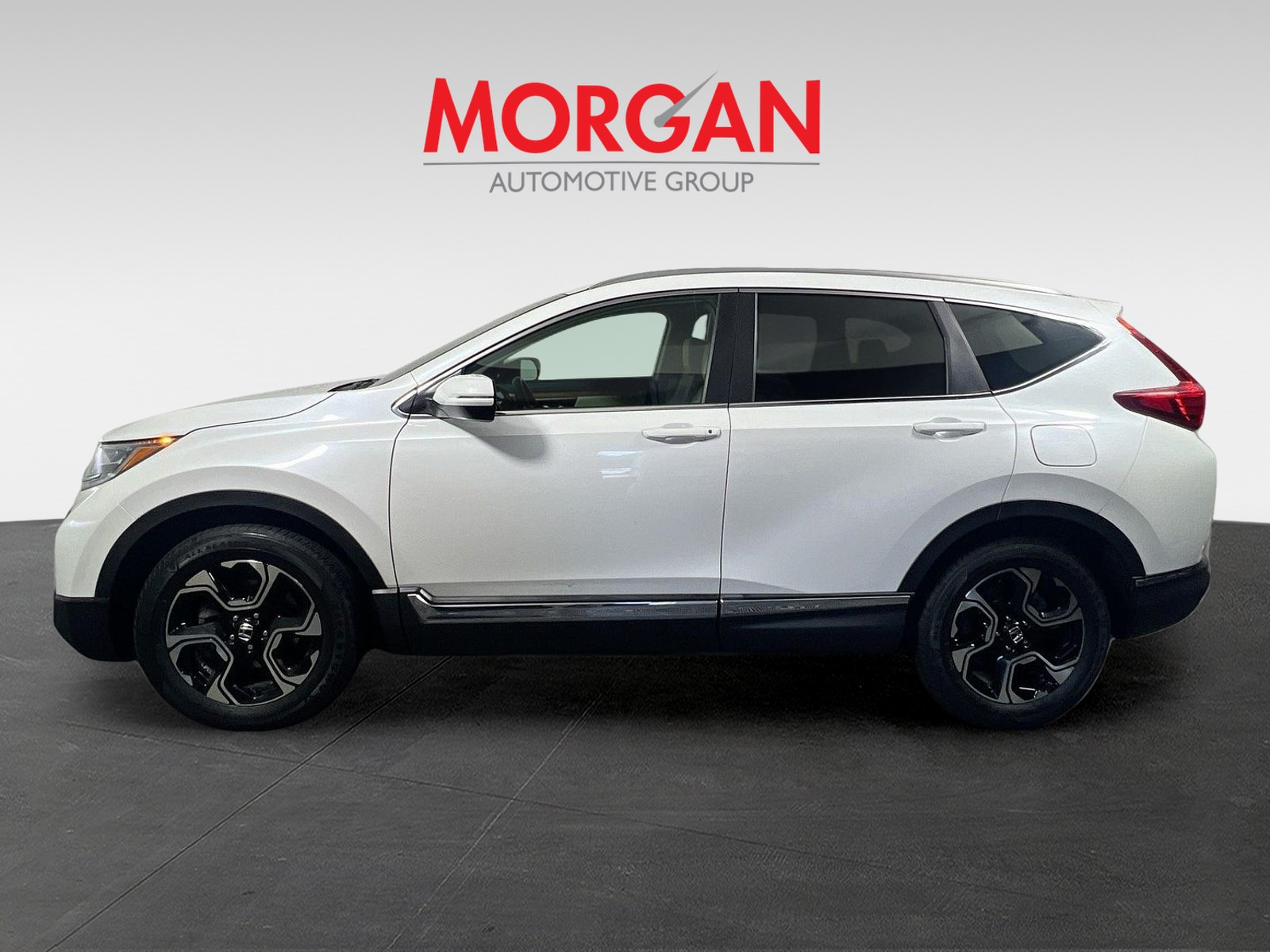 Used 2019 Platinum White Pearl Honda Touring image 4