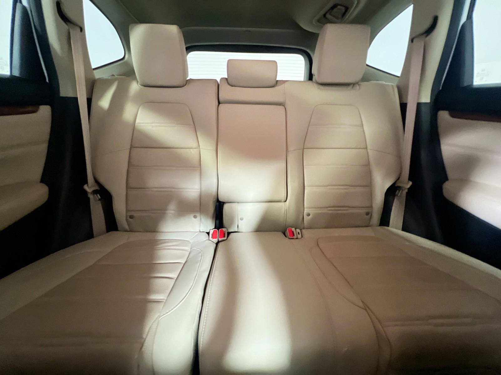 Used 2019 Platinum White Pearl Honda Touring image 27