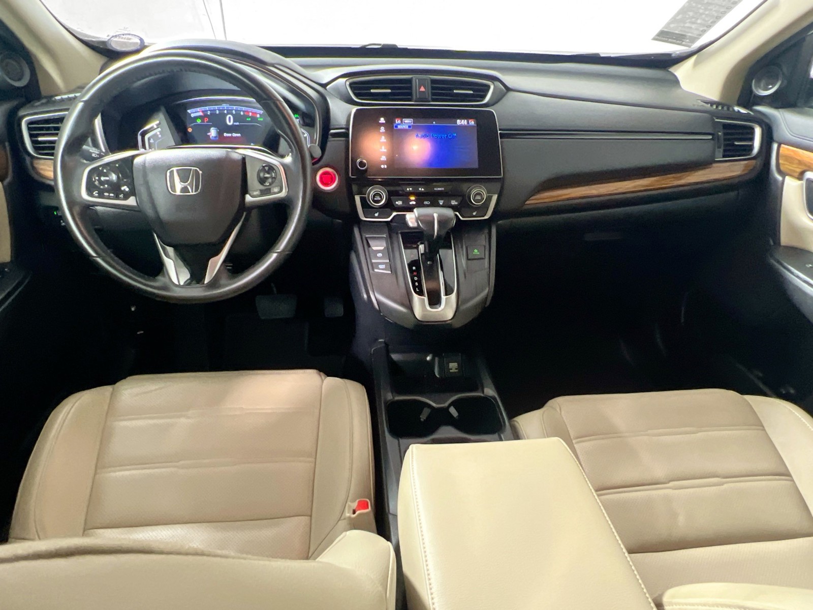Used 2019 Platinum White Pearl Honda Touring image 24