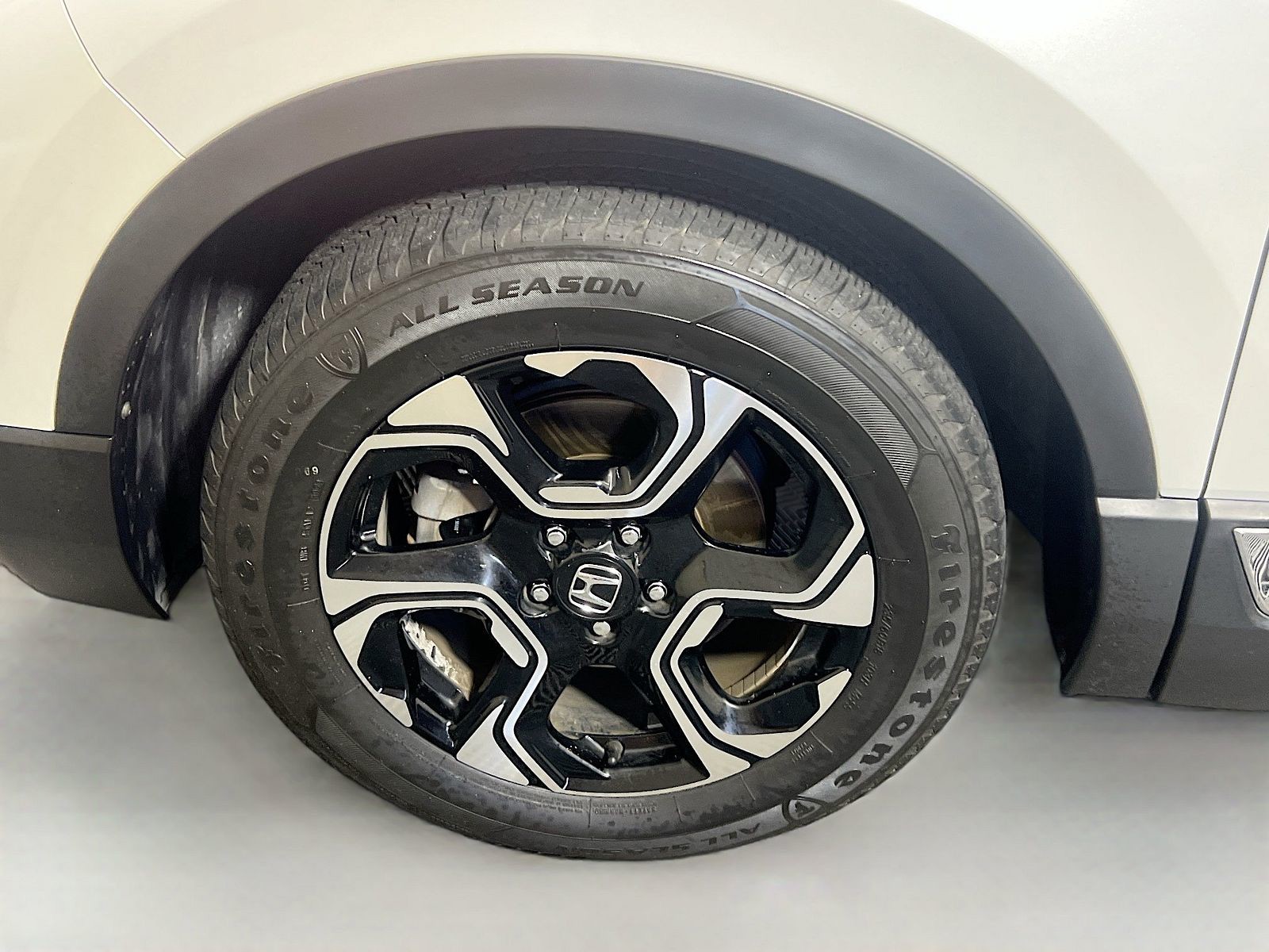 Used 2019 Platinum White Pearl Honda Touring image 9