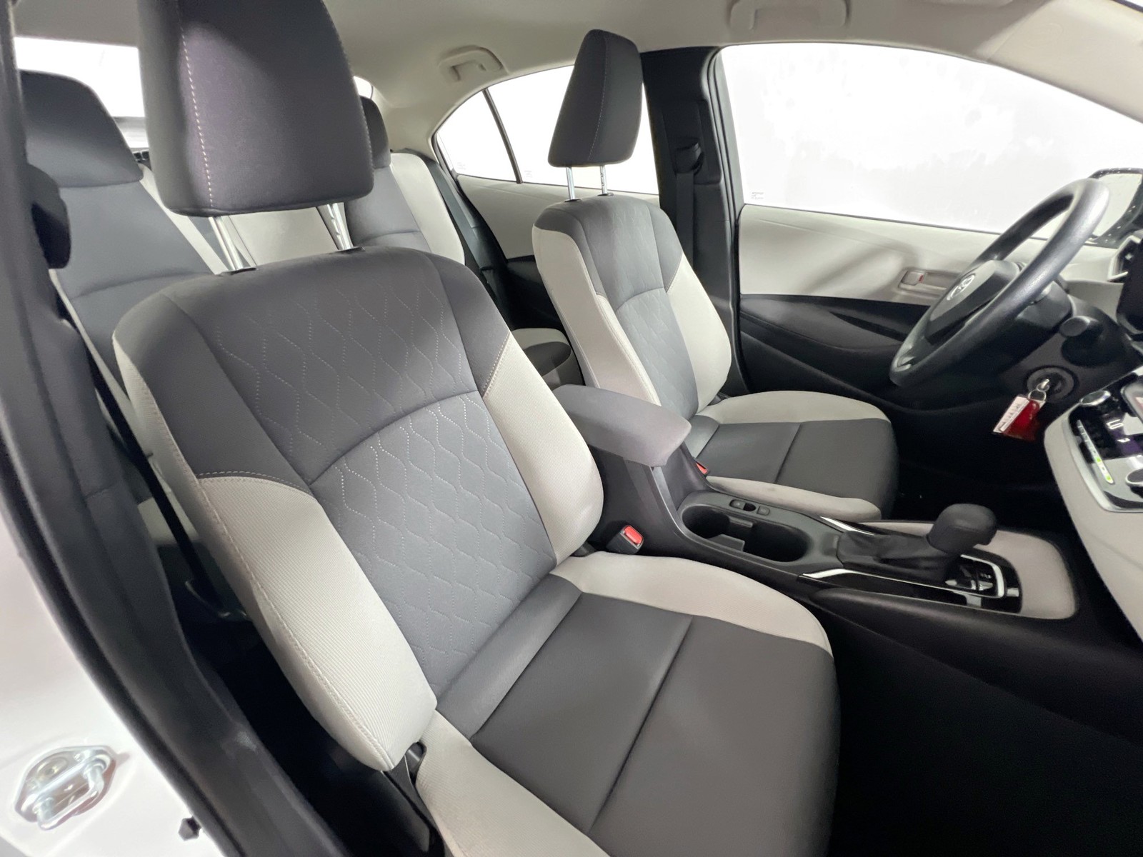 Used 2026 Ice Cap Toyota LE image 26