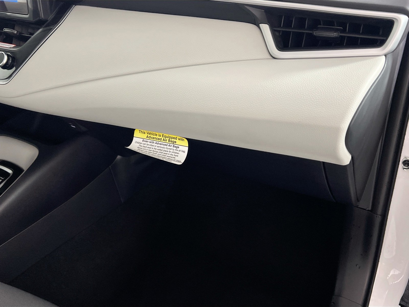 Used 2026 Ice Cap Toyota LE image 30