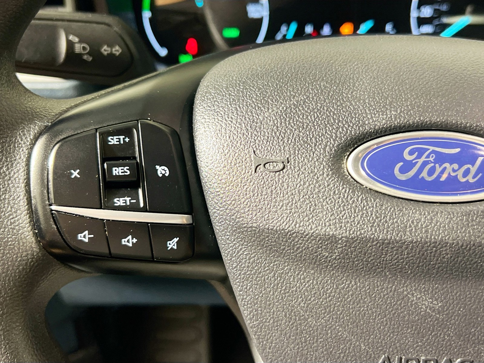 Used 2023 Carbonized Gray Metallic Ford XLT image 16