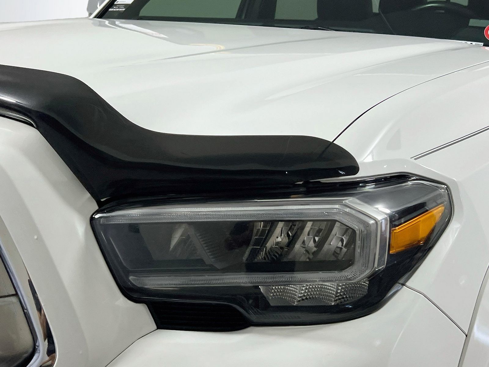 Used 2020 Super White Toyota Limited image 9