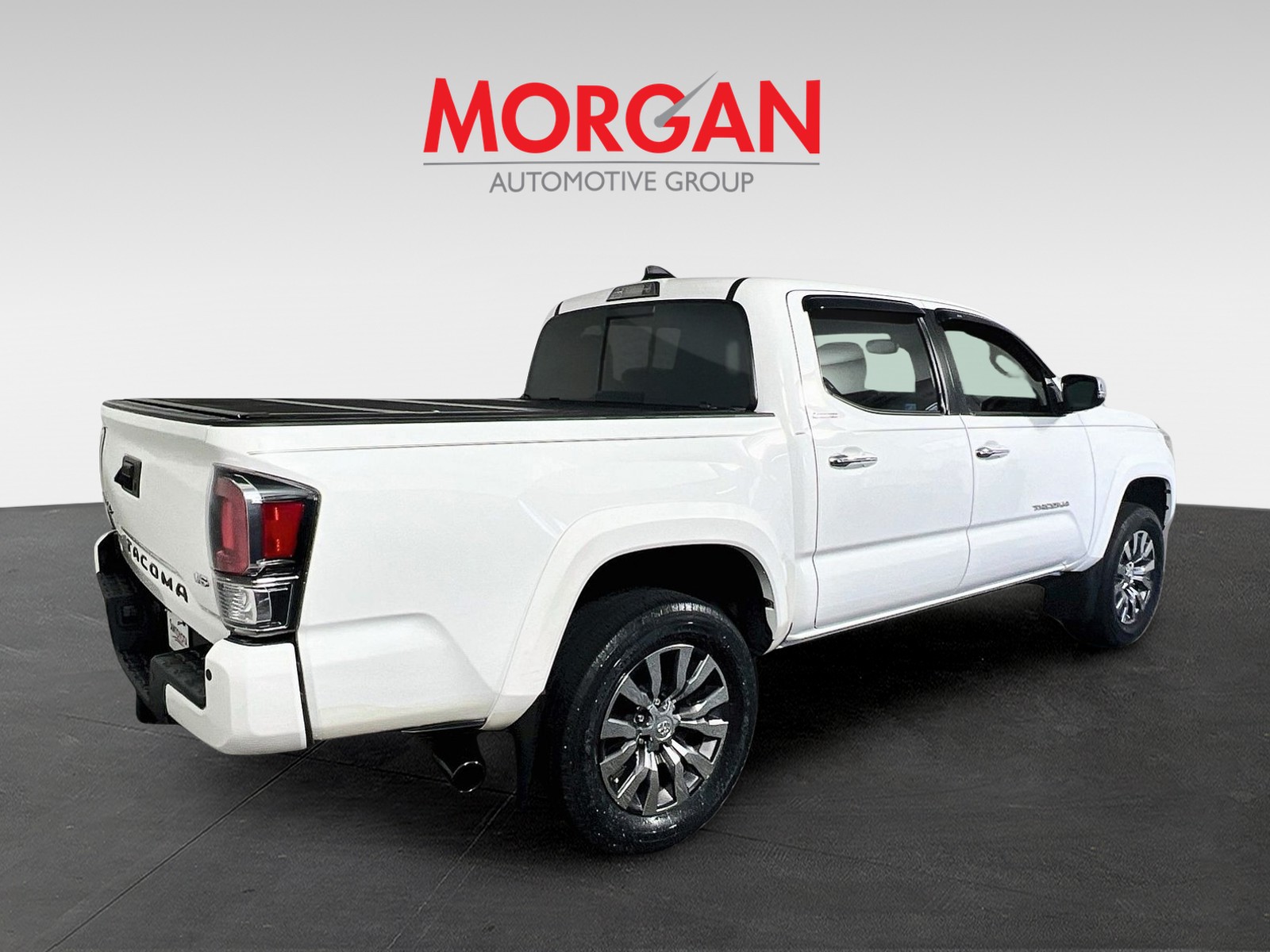 Used 2020 Super White Toyota Limited image 3