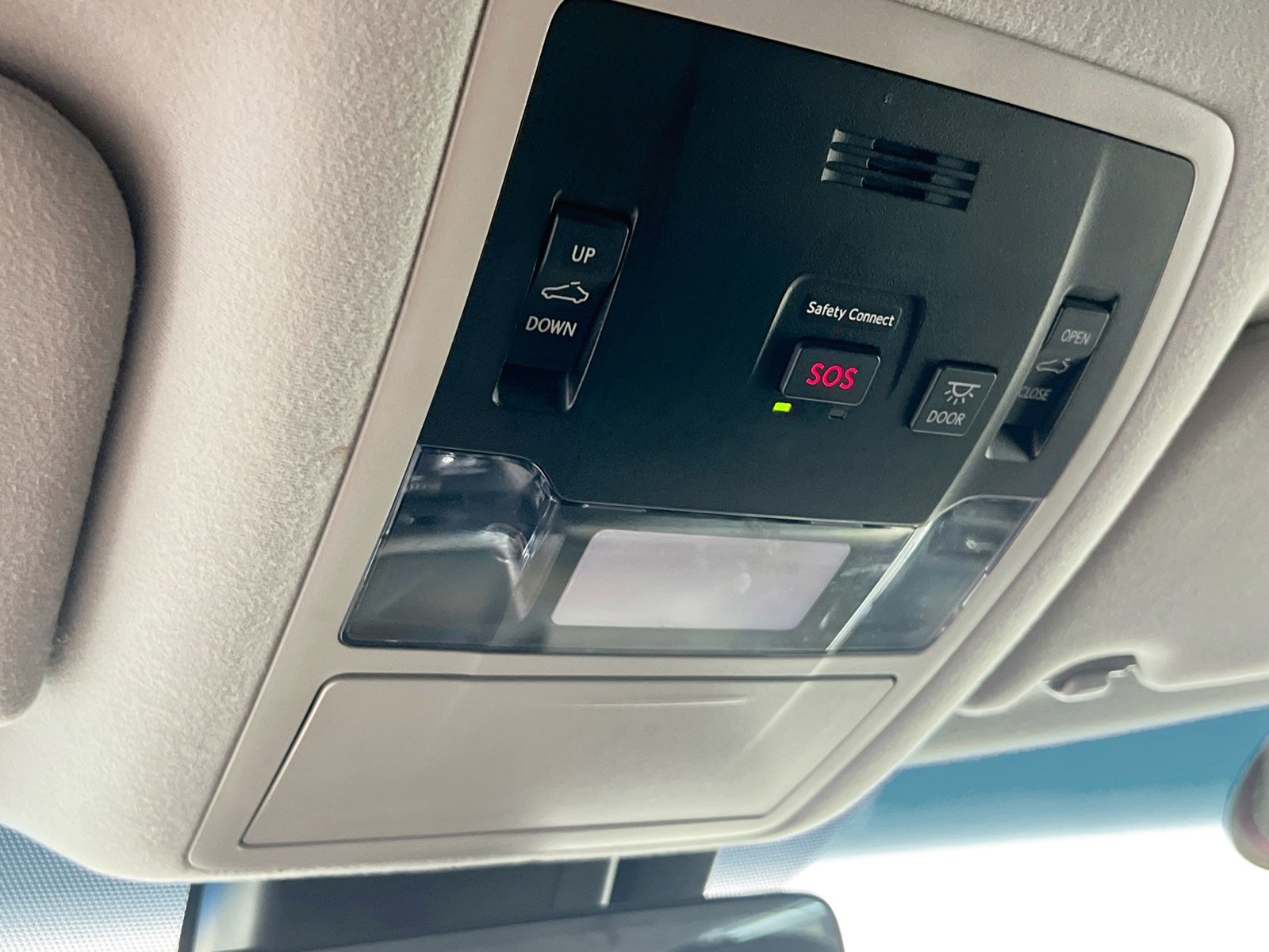 Used 2019 Eminent White Pearl Lexus 350 image 18