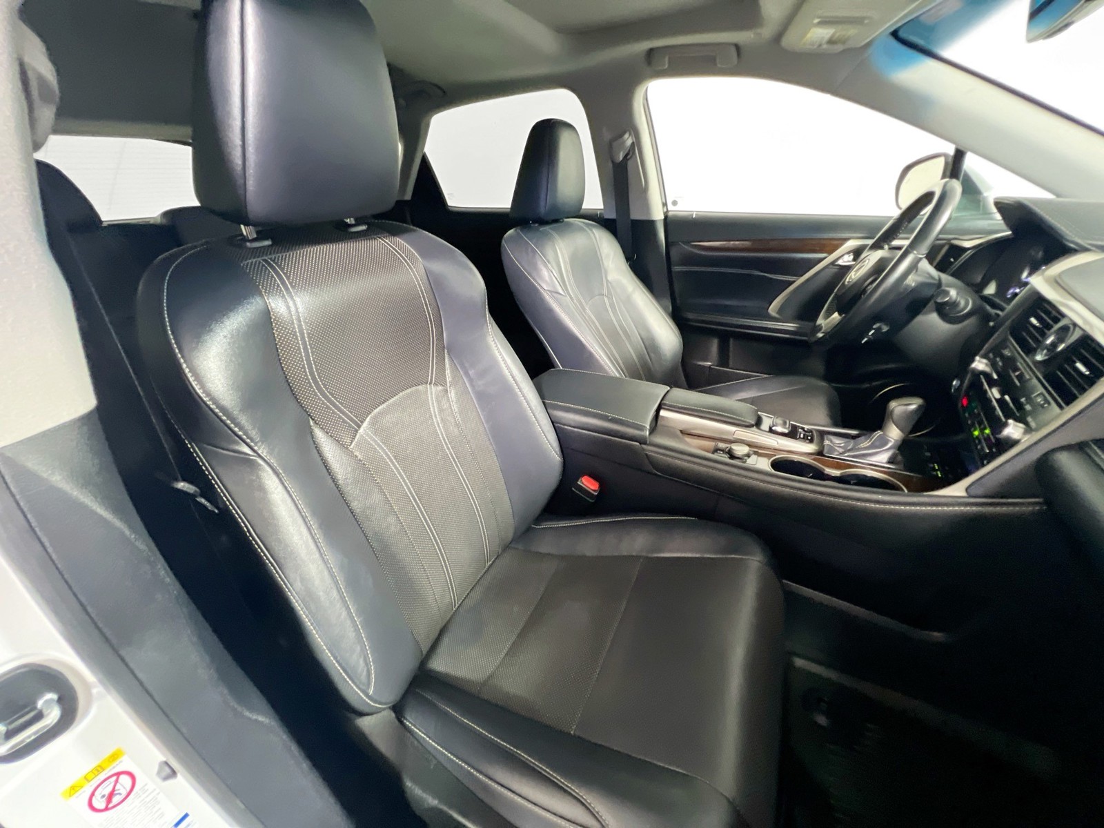Used 2019 Eminent White Pearl Lexus 350 image 27