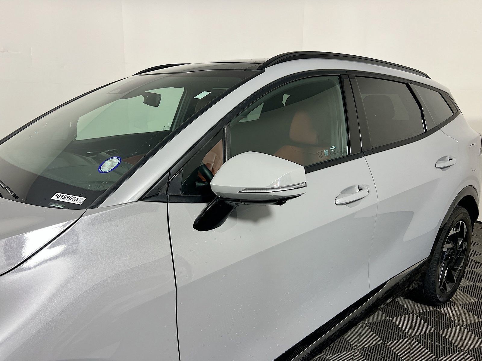 Used 2024 Wolf Gray Kia SX-Prestige image 10