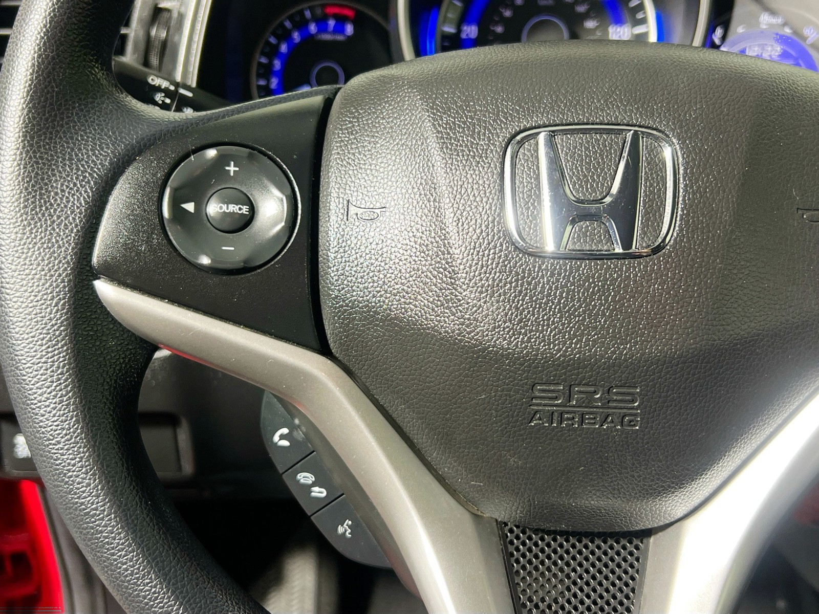 Used 2016 Milano Red Honda LX image 16