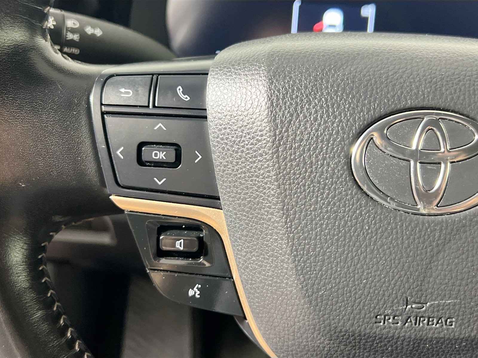 Used 2024 Supersonic Red Toyota XLE image 16