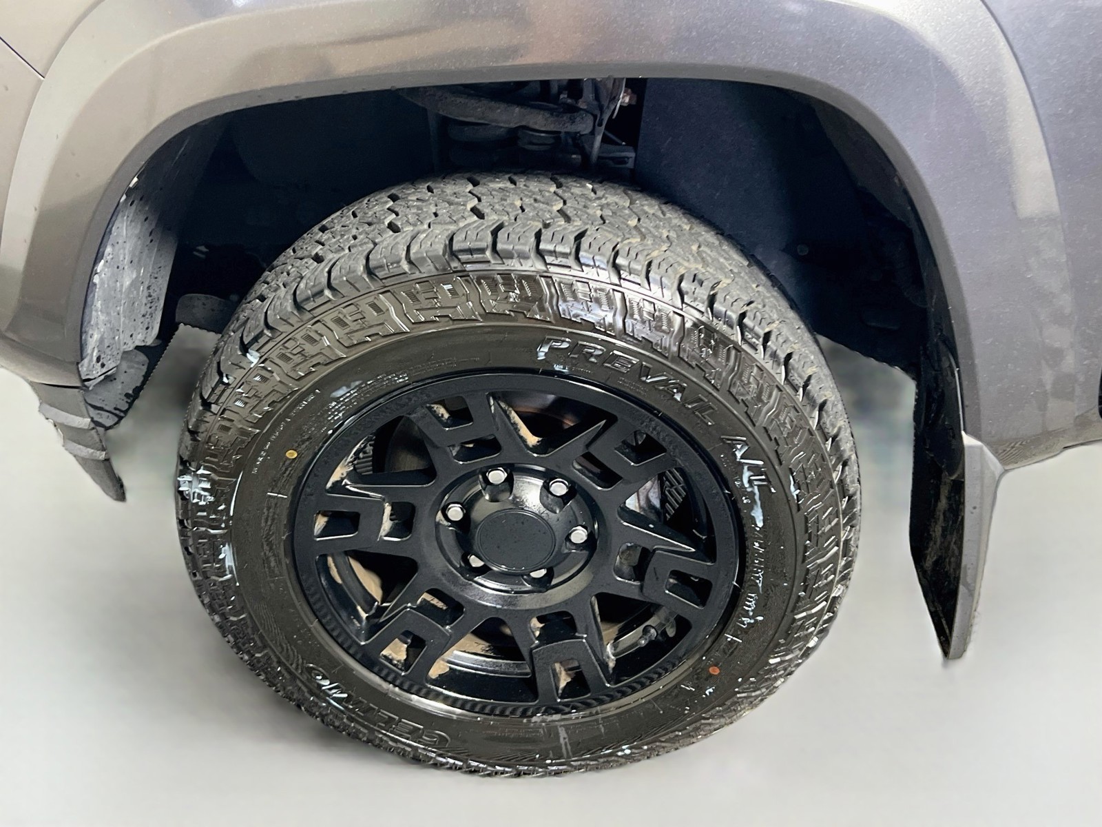 Used 2019 Magnetic Gray Metallic Toyota TRD Sport W/ Custom Wheels image 11