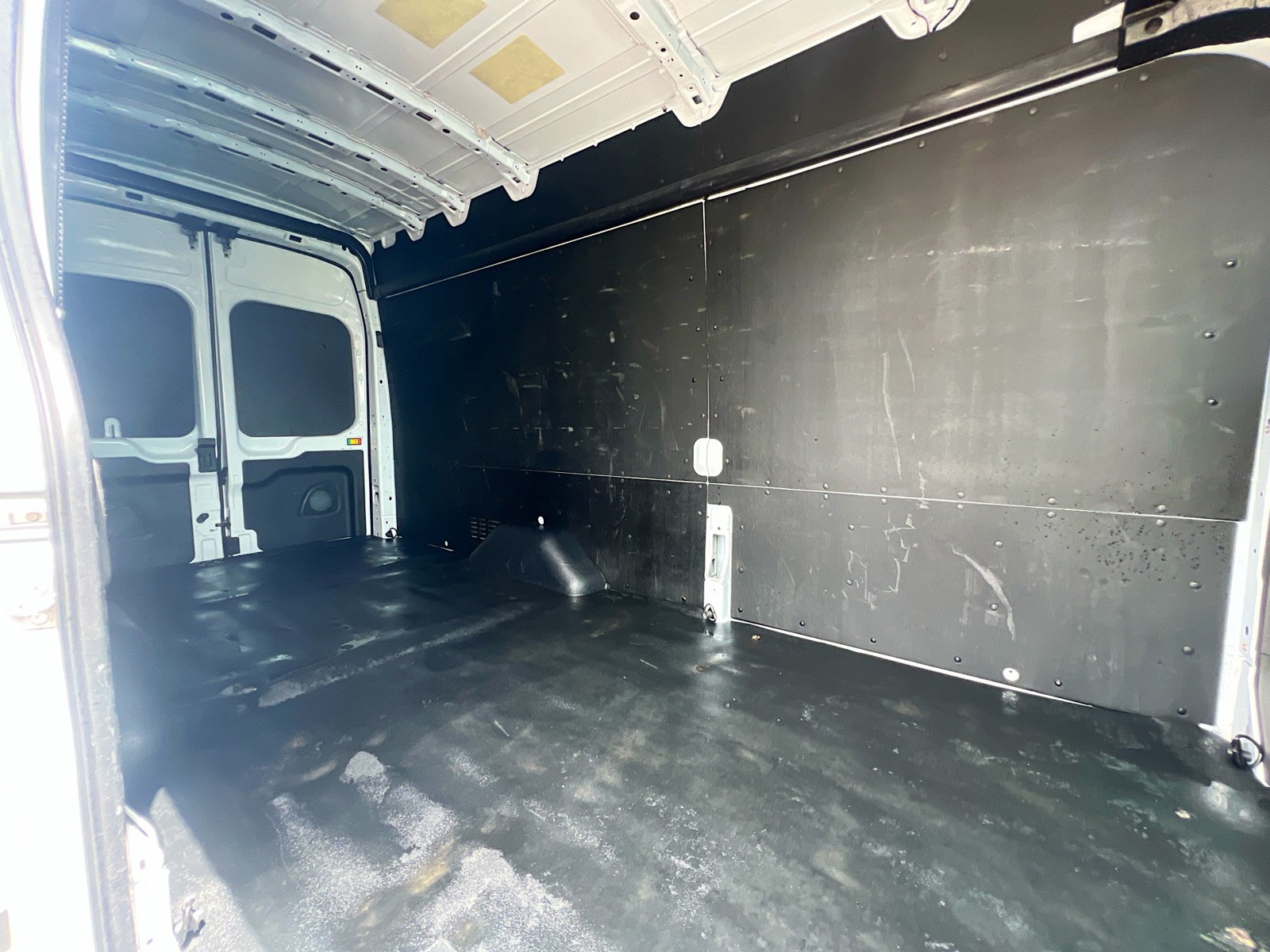 Used 2025 Oxford White Ford Base image 29