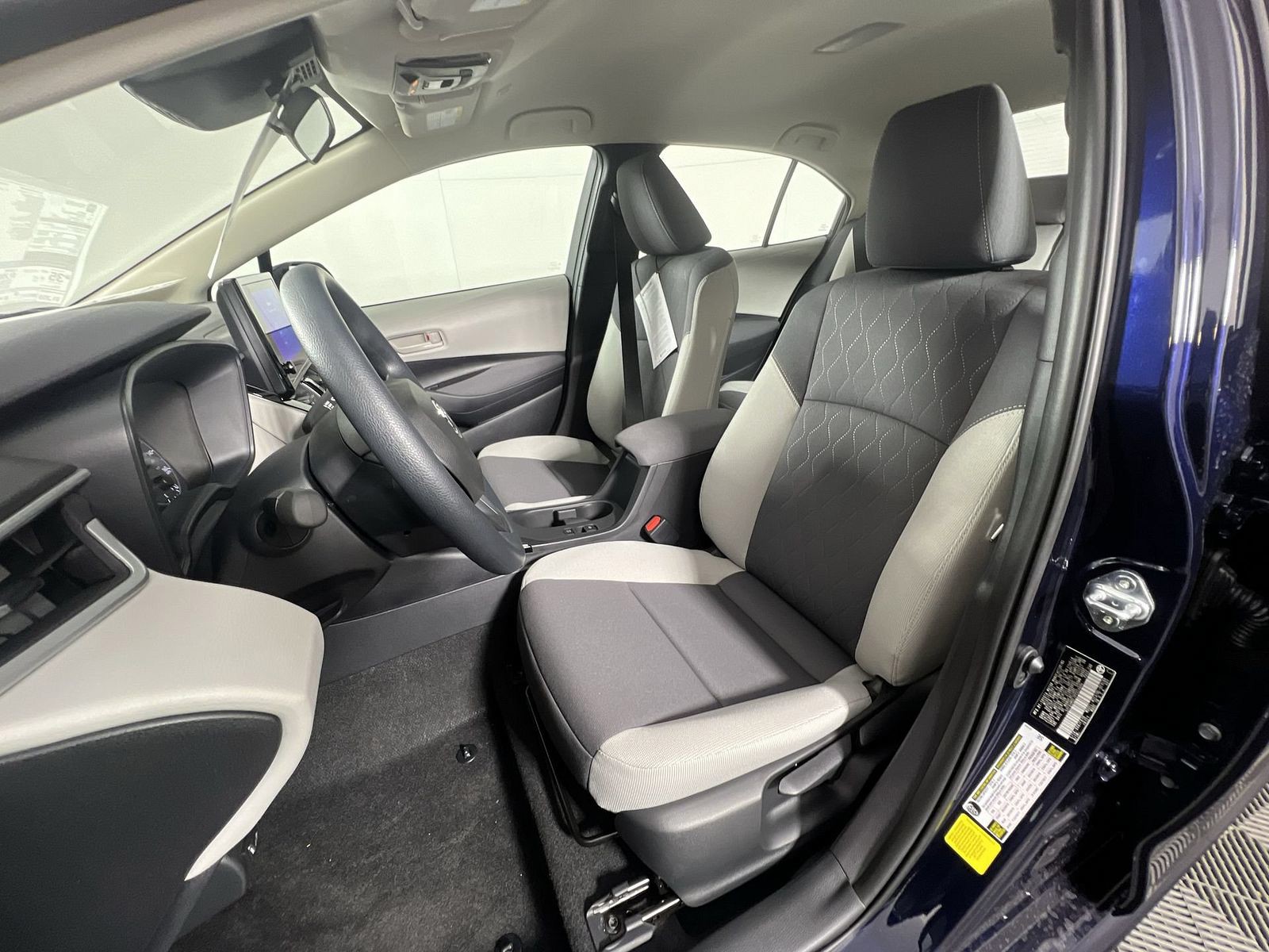 Used 2023 Blueprint Toyota LE image 5