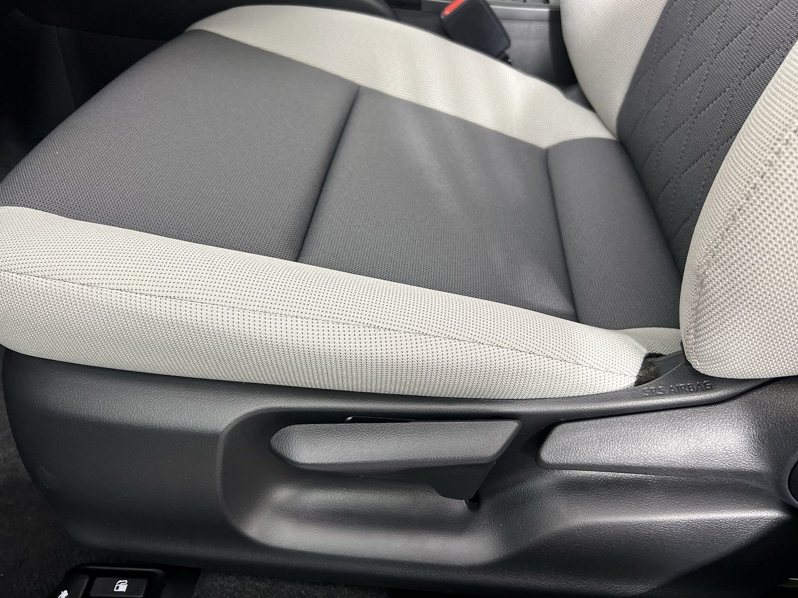 Used 2023 Blueprint Toyota LE image 6