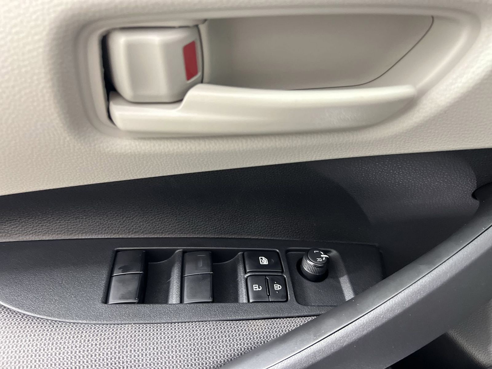 Used 2023 Blueprint Toyota LE image 7