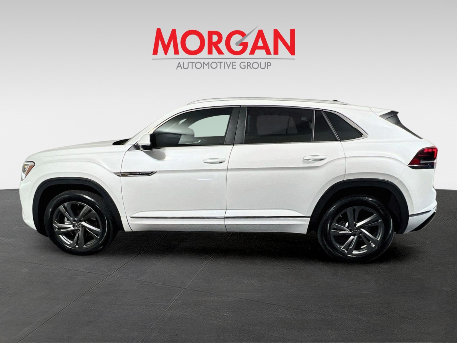 Used 2024 Opal White Pearl Volkswagen 2.0T SEL R-Line image 6