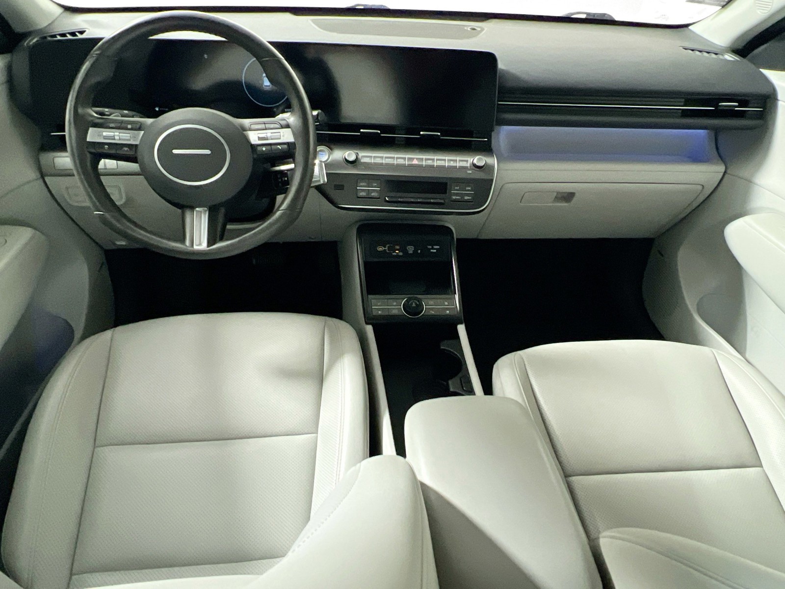 Used 2024 Mirage Green Hyundai Limited image 26
