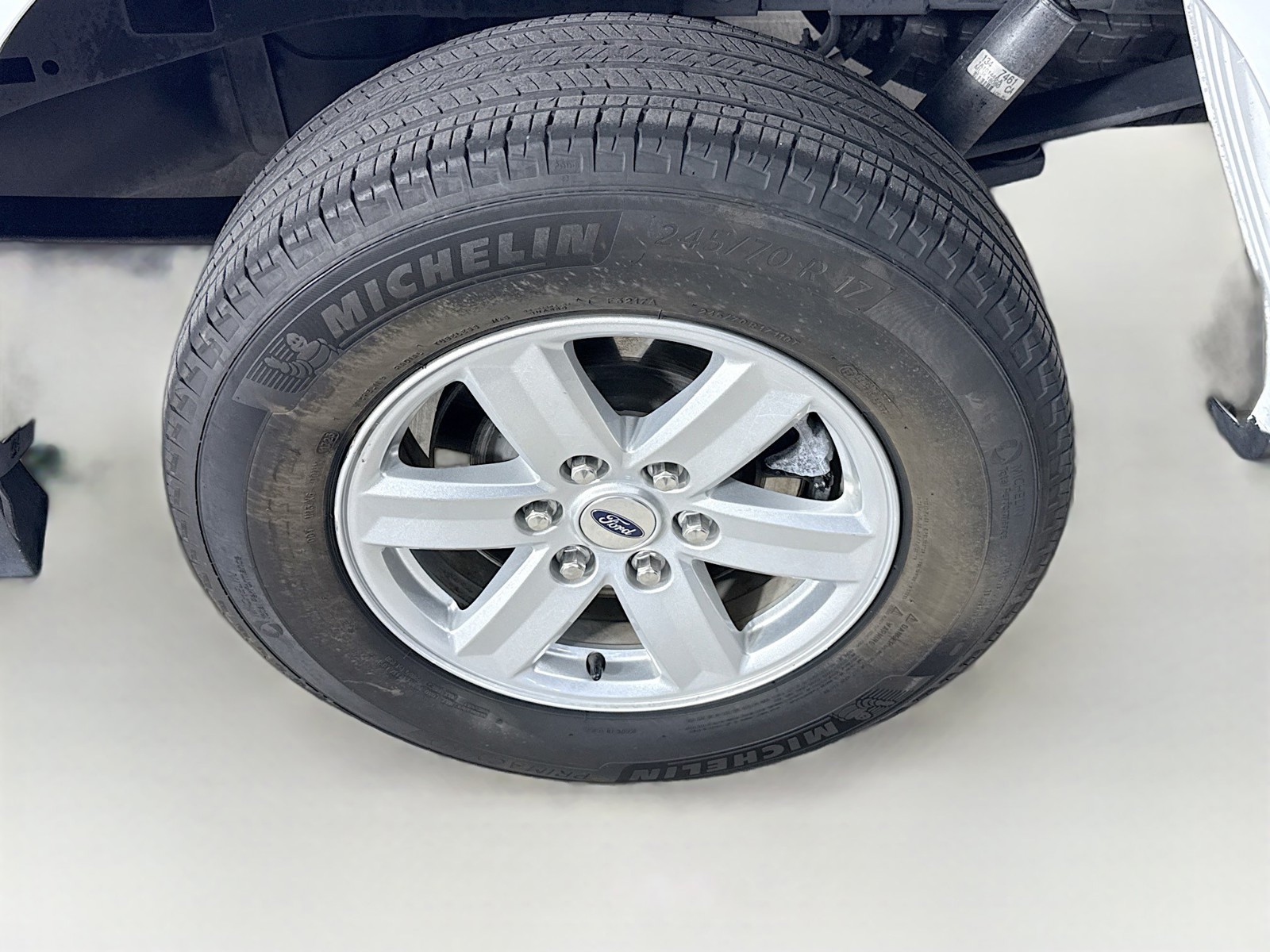 Used 2023 Oxford White Ford XLT image 33