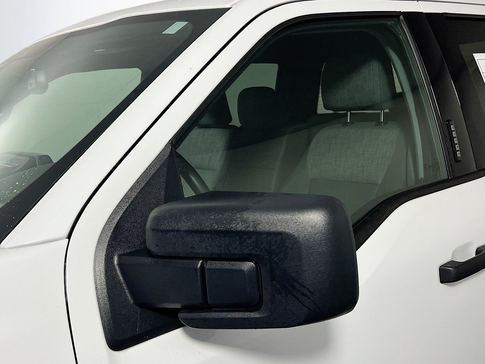 Used 2023 Oxford White Ford XLT image 10