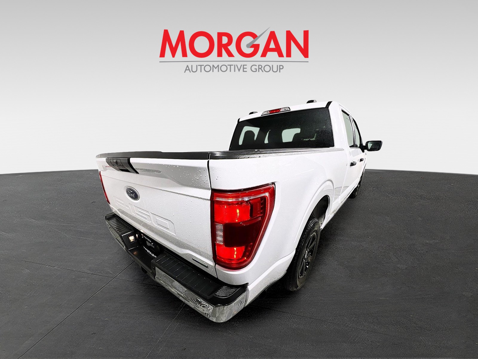 Used 2023 Oxford White Ford XLT image 3