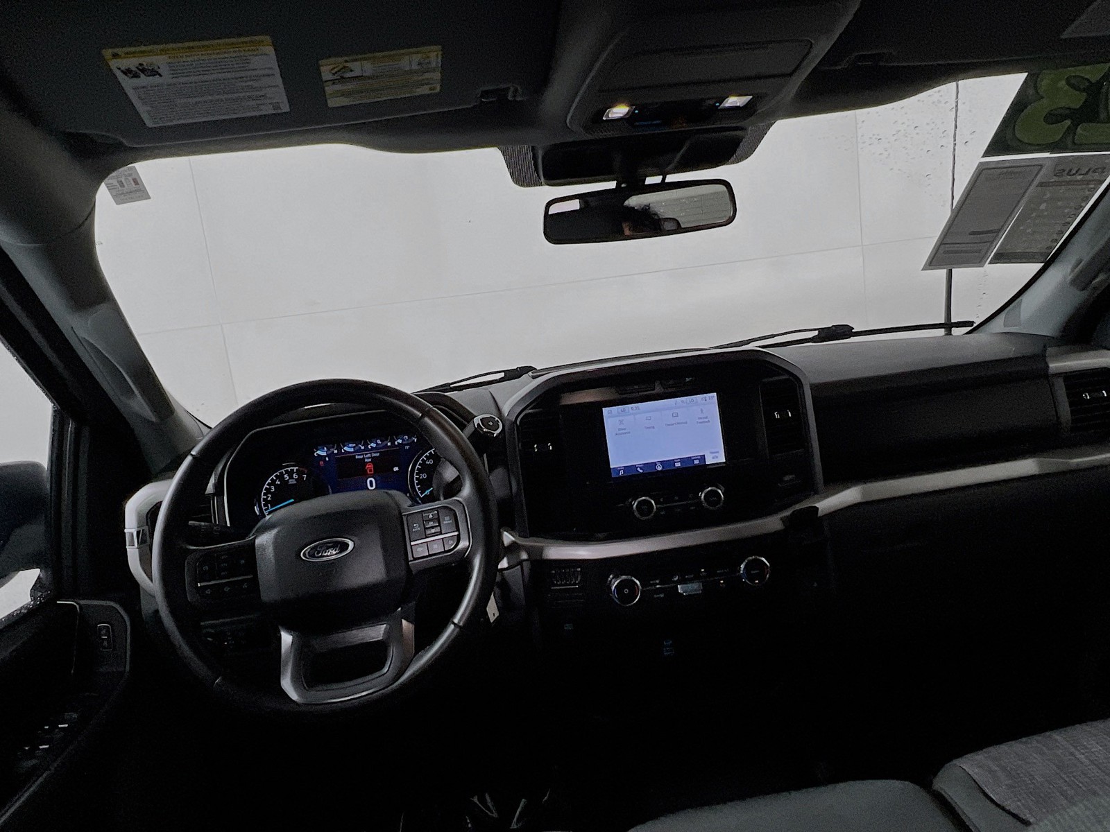 Used 2023 Oxford White Ford XLT image 26