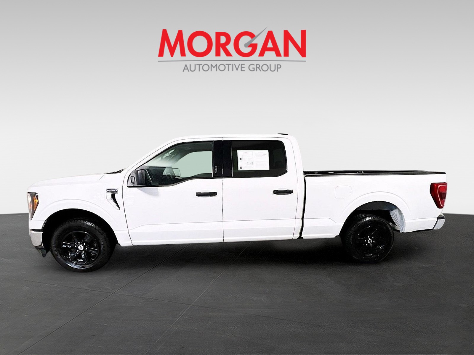 Used 2023 Oxford White Ford XLT image 6